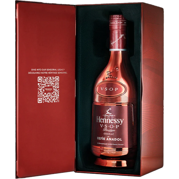 Hennessy PrivilÃ©ge Limited Edition Bottle by Refik Anadol